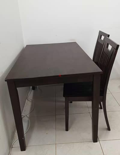 Wooden Table chairs for sale ( Used)