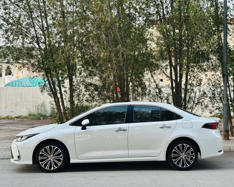 TOYOTA COROLLA 2.0 2021 GLI FULL OPTION MODEL WITH SUNROOF 2