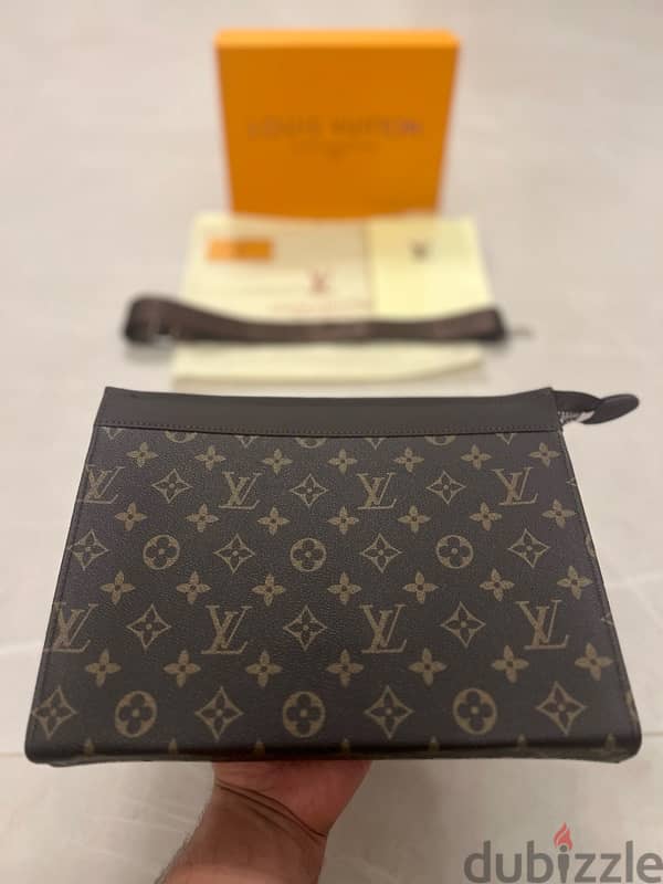 Louis Vuitton  Clutch/ كلاج جديد ماستر اعلى درجة 1