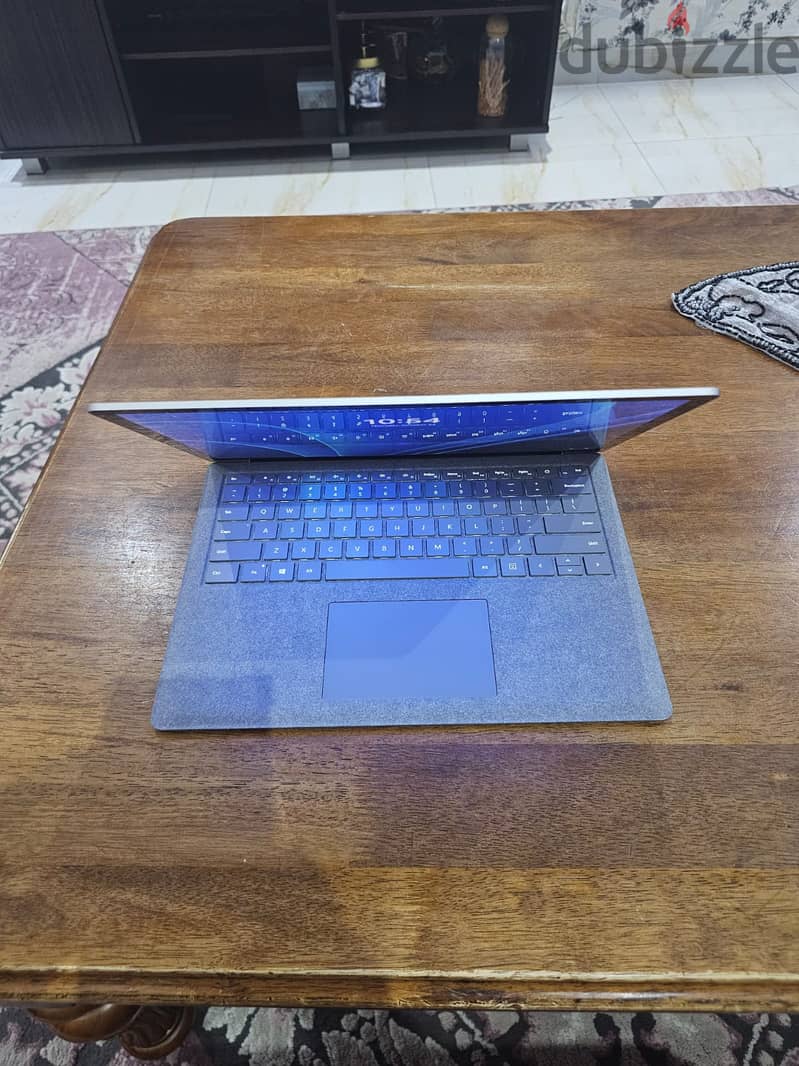 Microsoft Surface Pro or laptop core i7 6