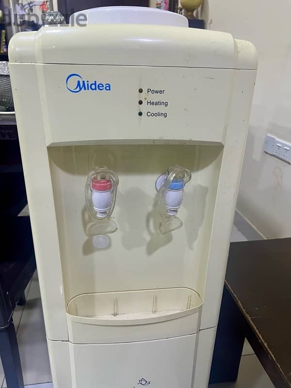 Midea Water Dispenser 1