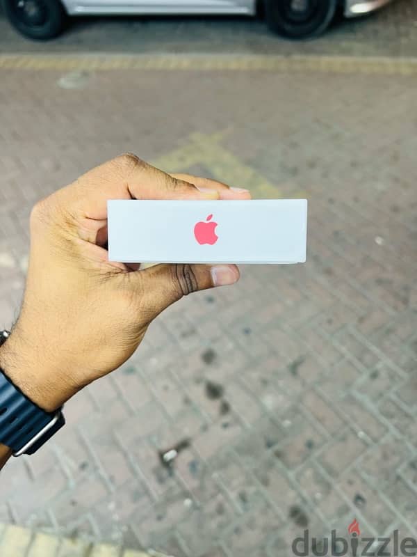 Apple SE Red 128GB  A2595 2