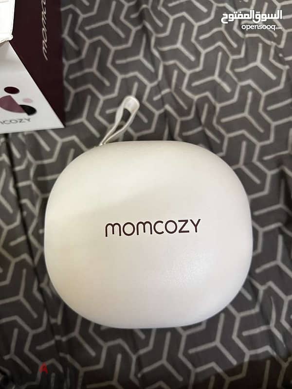 Breast pump (momzozy m5) 3