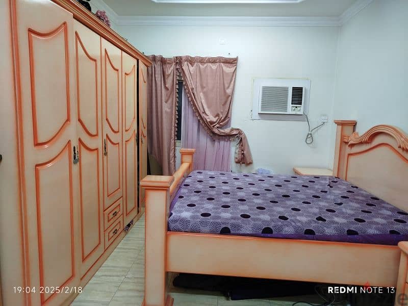 غرفة نوم كاملة مستخدمة بسعر ٦٠ دينار bed room full set 60bd 1