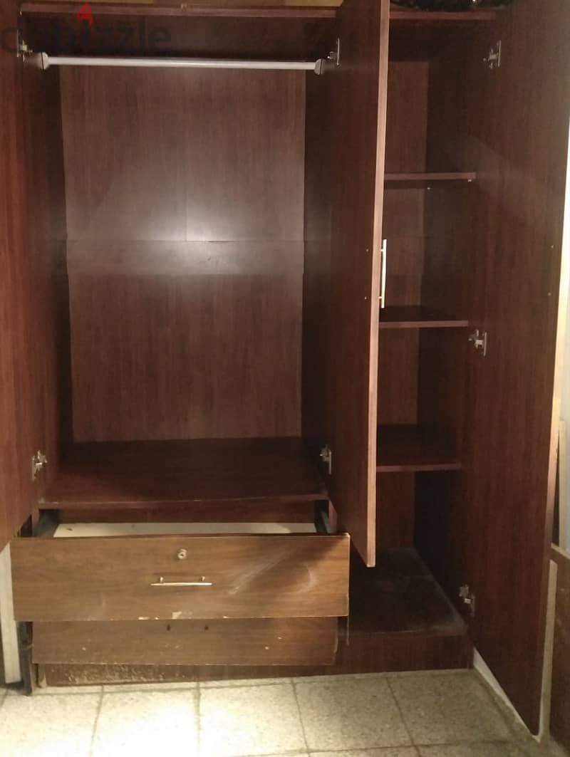 Cupboard for sale 6