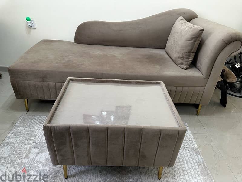 Sofa with Table 0