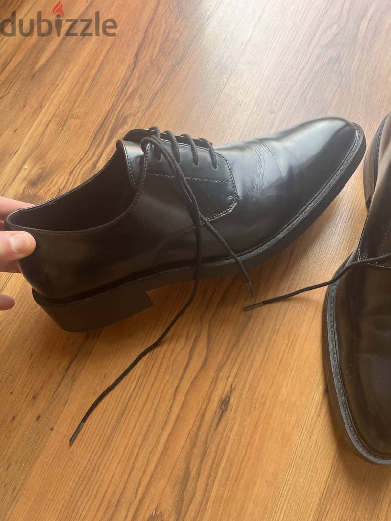 UK Size 10 Black Formal Shoes - Worn Once (Like New) 1