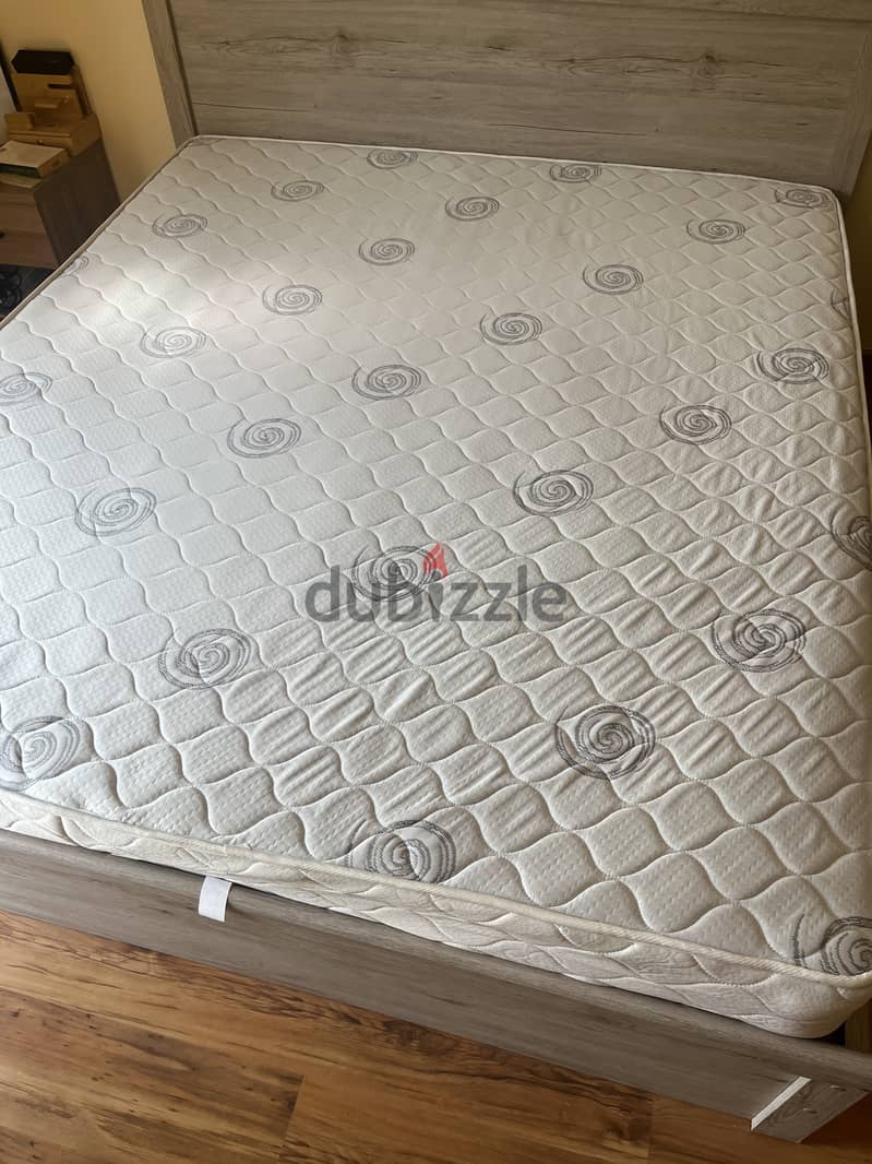 Comfort Sleep Foam and Bonnell Spring Mattress - 180x200 cm 1