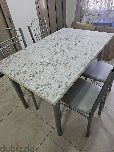 Dinning table طاولة طعام 2