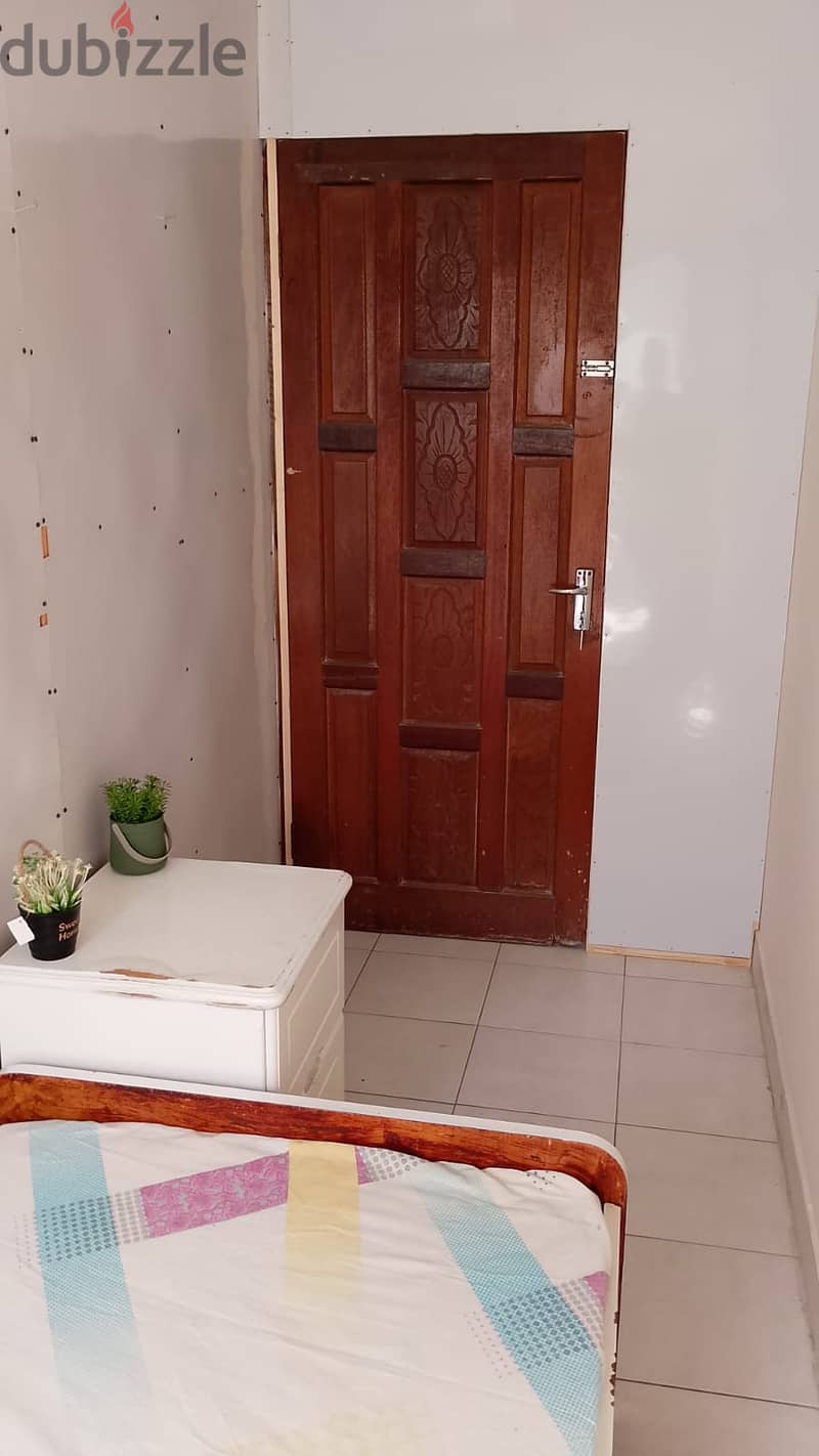 Bed Space, Room Partation for bachelors in Gudaibiya Opposite lulu 16