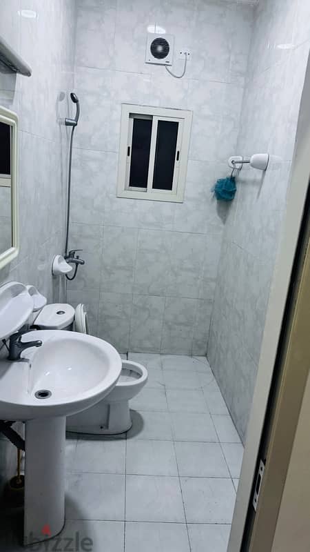 Studio / bed space / sharing room with ewa NEAR KINGDOM UNIVERSITY. 1