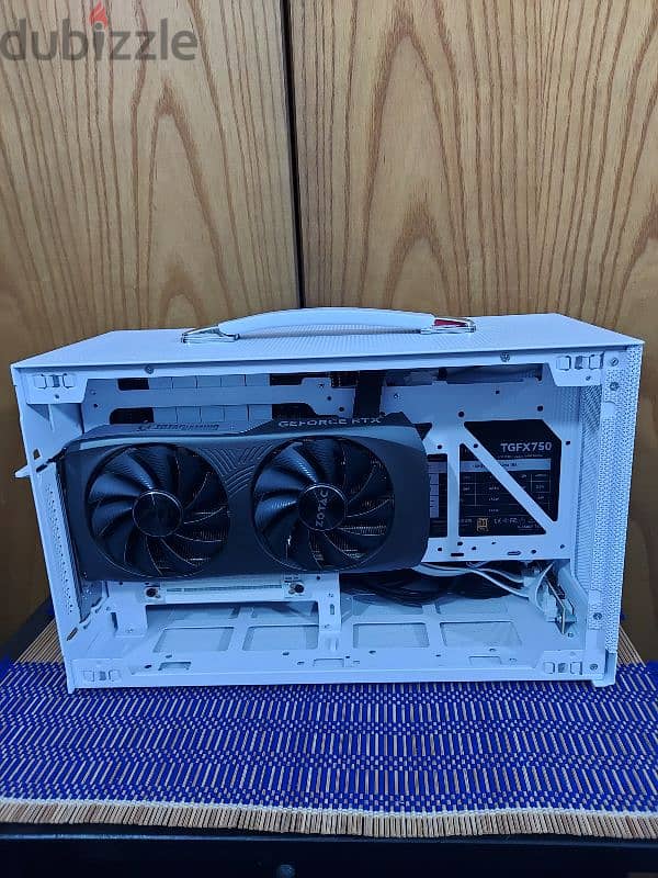 powerful Gaming PC mini itx 3