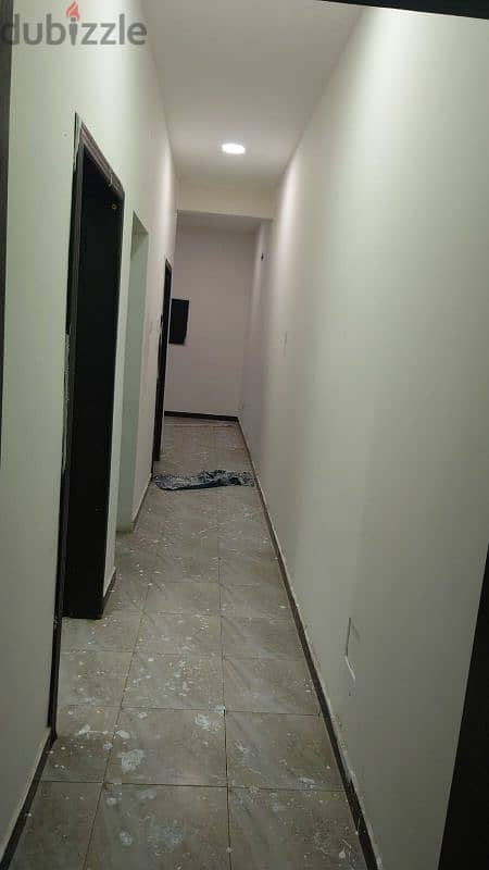 1 BHK roof top flat for rent with Lift near lulu Riffa 0