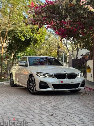 BMW 330 2019