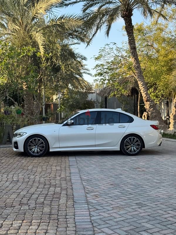 BMW 330 2019 2