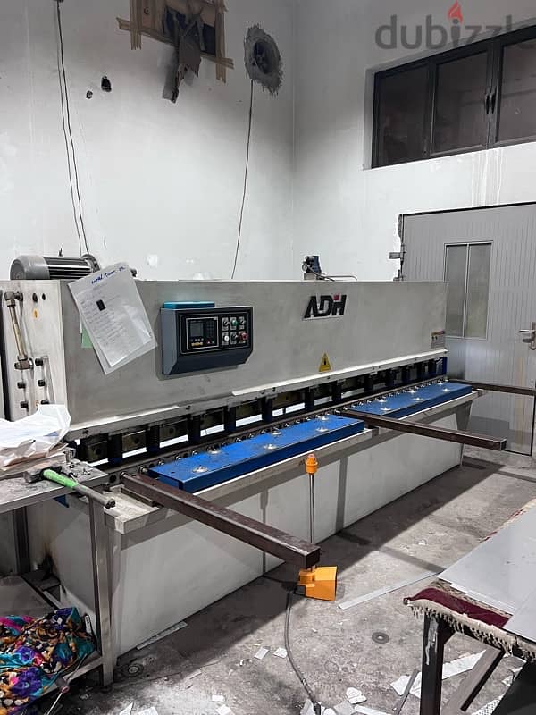 for sale Cutting and bending machine 1