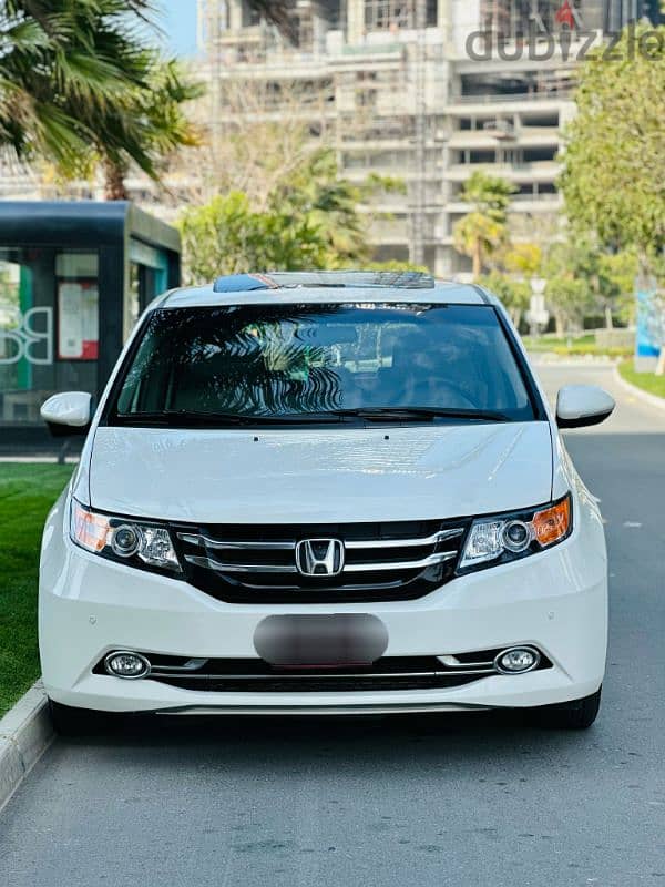 Honda Odyssey Touring Limited  Year-2016. single owner 8 seater family 3