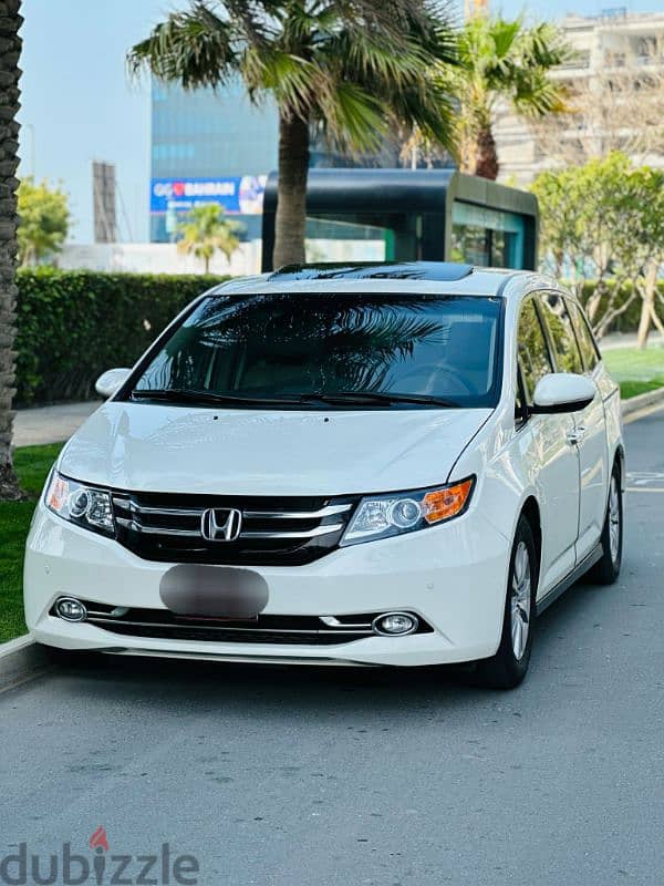 Honda Odyssey Touring Limited  Year-2016. single owner 8 seater family 5