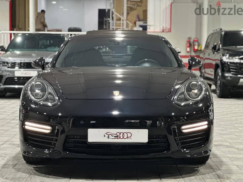 Porsche Panamera GTS 2016 1