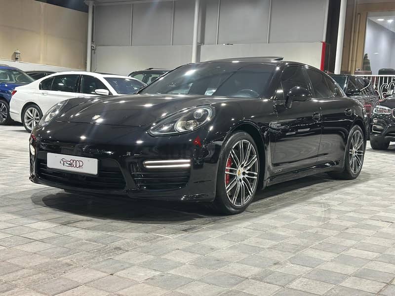 Porsche Panamera GTS 2016 0