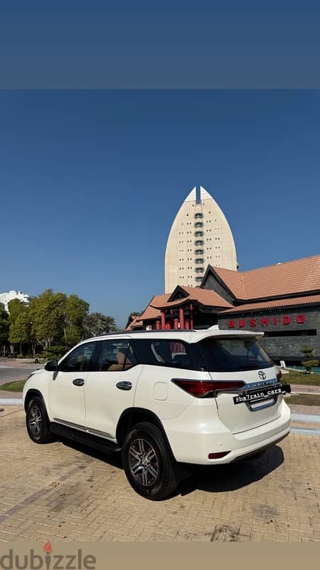 Toyota Fortuner 2020 3