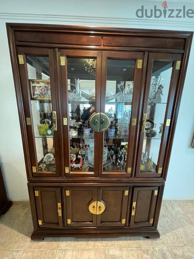 Wood vitrine with glass shelves and golden handles