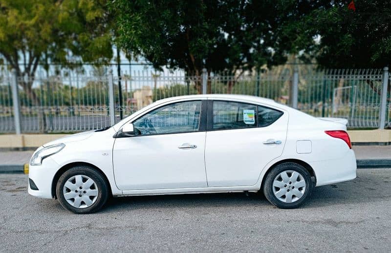 Nissan Sunny 2022 SV Single Owned Agent Serviced Excellent Condition 2