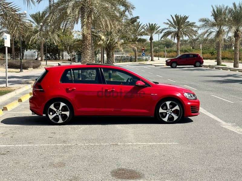 Volkswagen GTI 2015 red 3