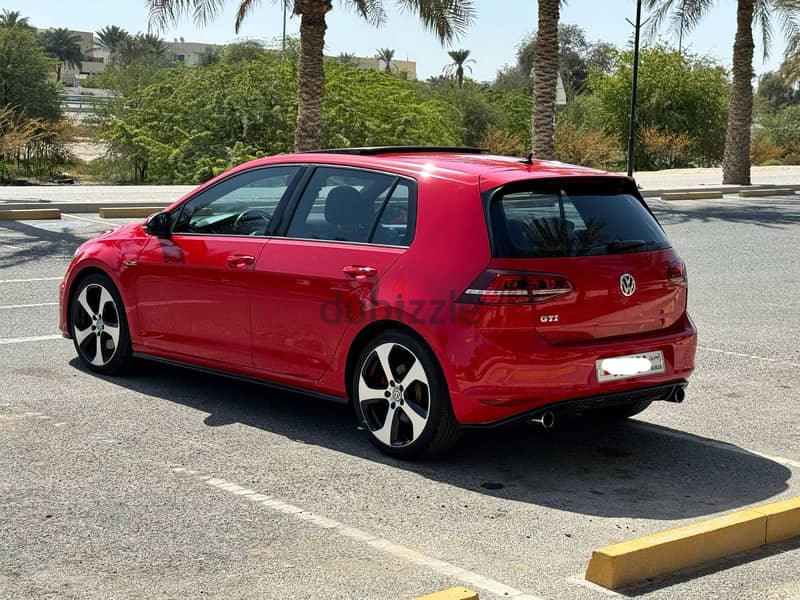 Volkswagen GTI 2015 red 6