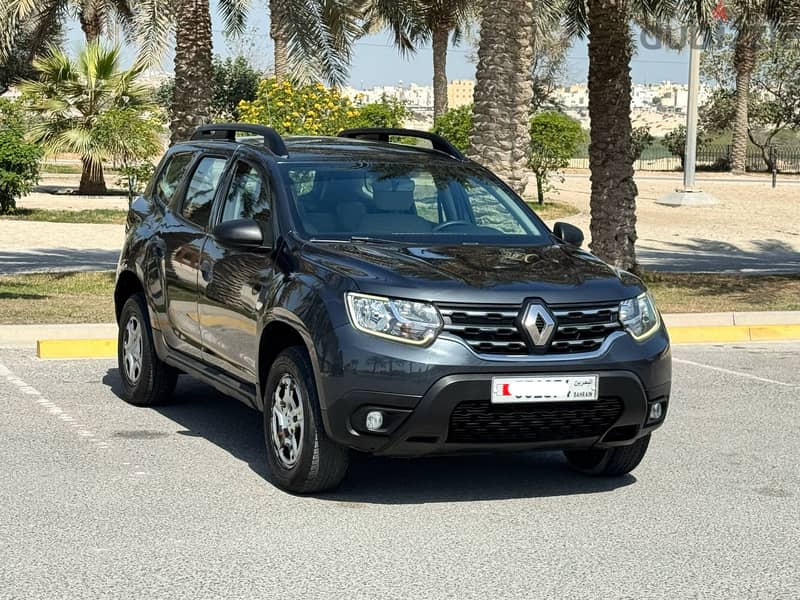 Renault Duster 2019 grey 0