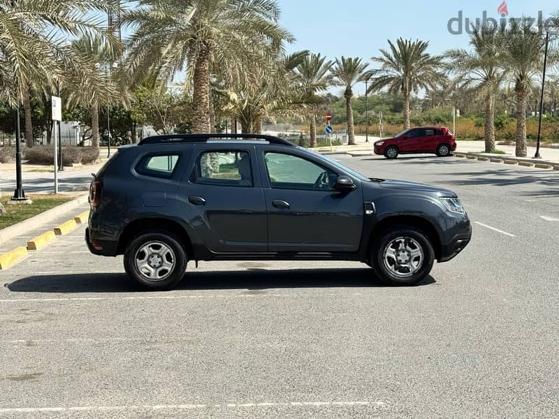 Renault Duster 2019 grey 2