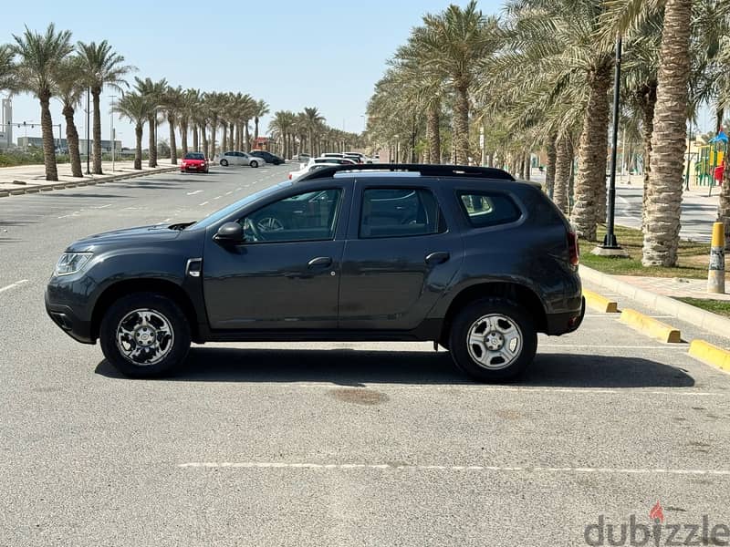 Renault Duster 2019 grey 3