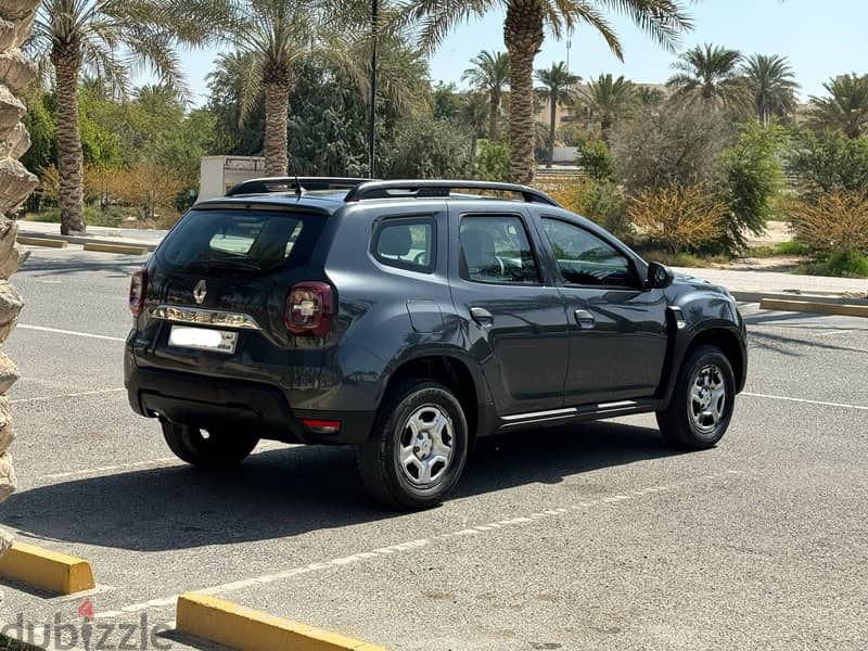 Renault Duster 2019 grey 6