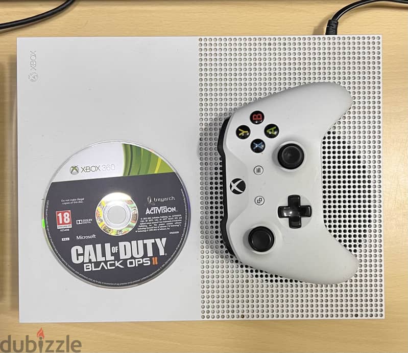 For sale xbox one s 1 tb very clean | اكسبوكس ون اس ١ تيرا قمة النظافة 0