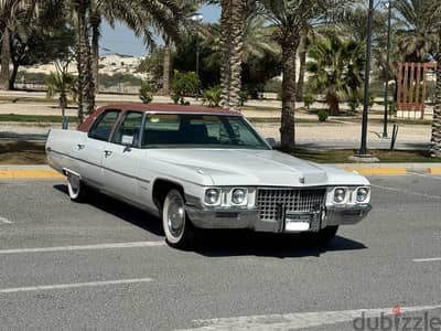 Cadillac Fleetwood 1971 white