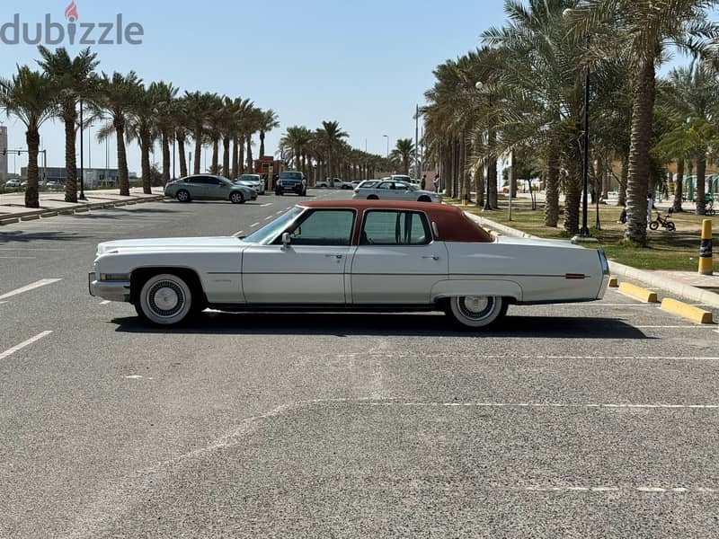 Cadillac Fleetwood 1971 white 2