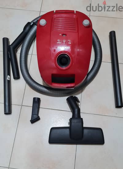 SAMSUNG VACUUM CLEANER IN GOOD CONDITION FOR SALE