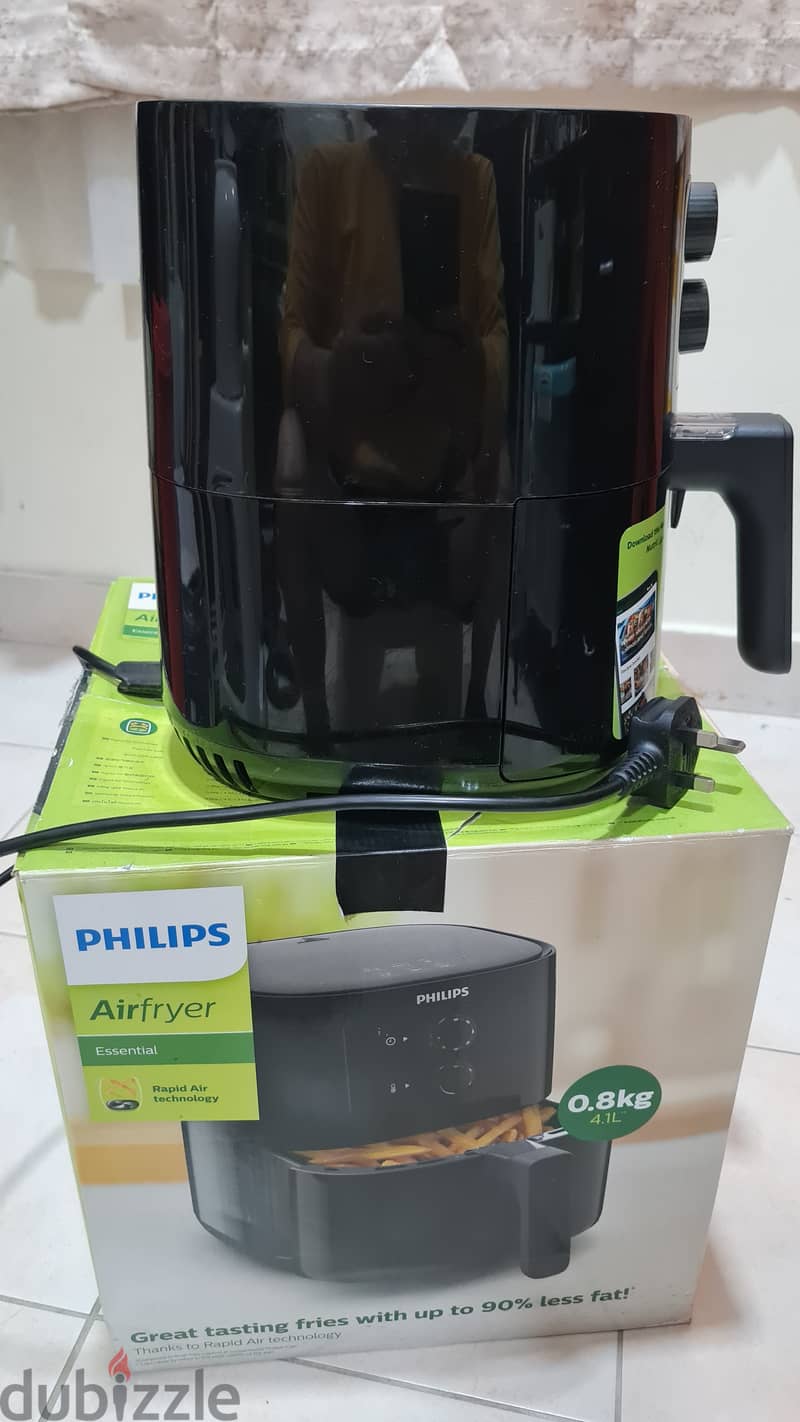 AIR FRYER (PHILIPS) IN GOOD WORKING CONDITION 1