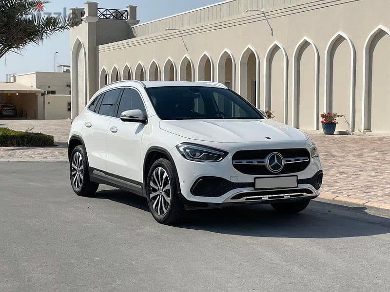 2021 model Mercedes GLA 200 0