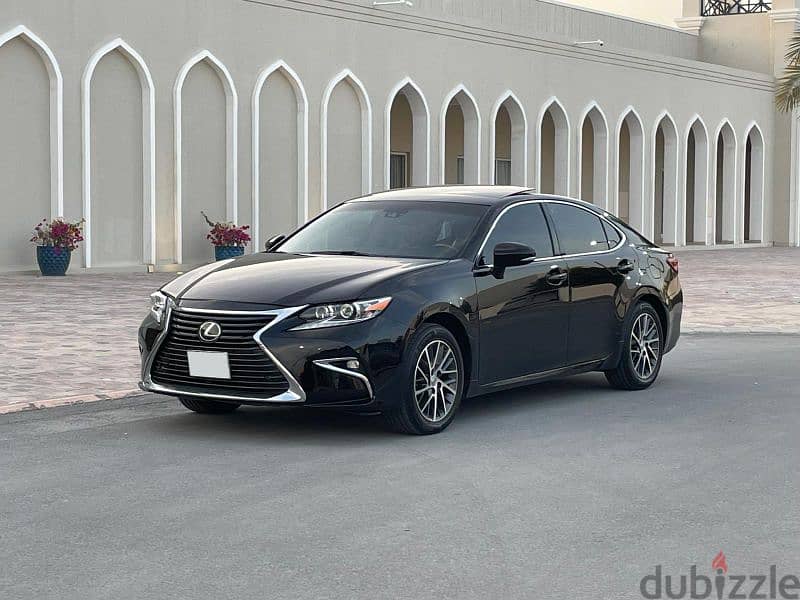 2018 model Lexus ES 350 0