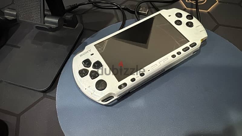 sony PSP300 white and black with accessories . 4