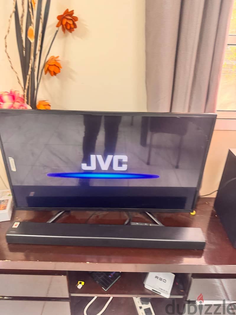 JVC 40" LED TV with 8K Android box 0