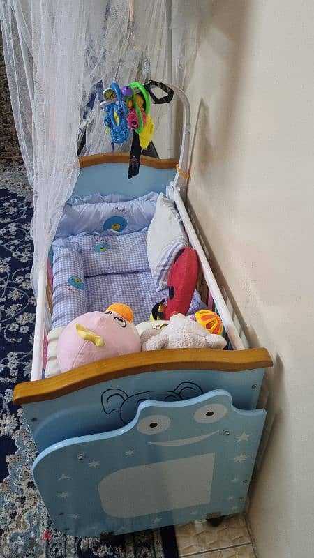 cribe/baby bed 2