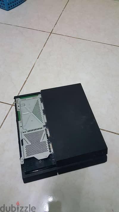 PS4 NOT WORK FOR PARTS ONLY PRICE 10BD