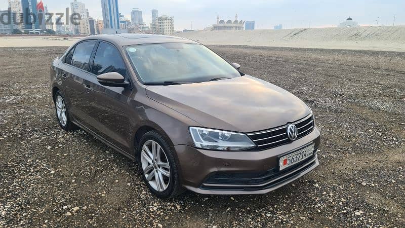 Volkswagen Jetta 2016 Lady Used Full Option Perfect Condetion 7