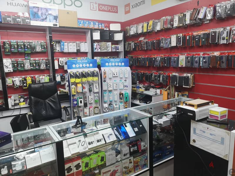 Runnig Mobile shop for sale in gudaiybia 6