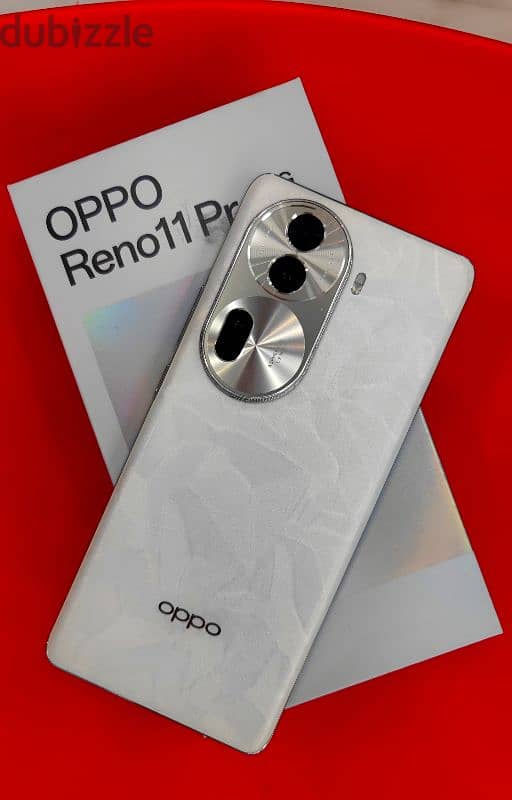 Oppo Reno 11 pro premium 12/512 gb new just slightly used 0