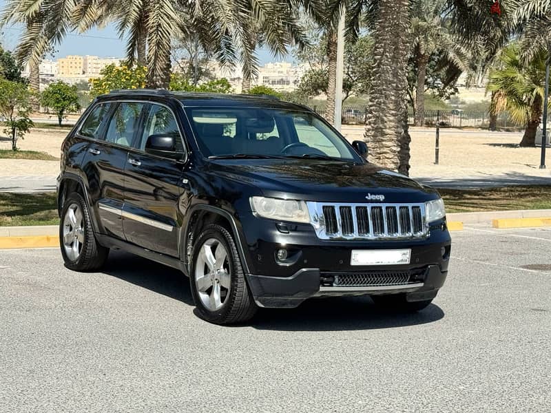 Jeep Grand Cherokee 2013 black 0