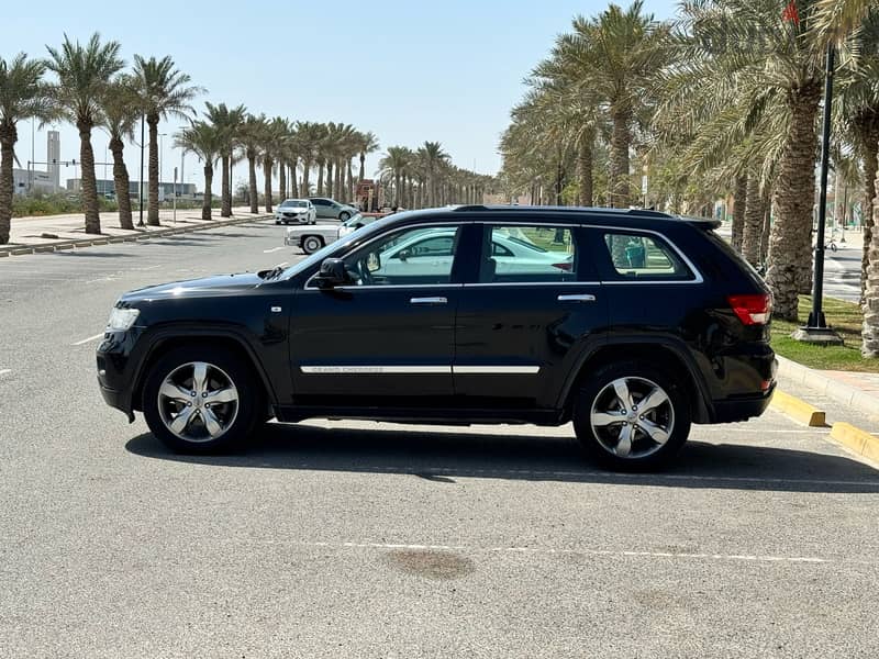 Jeep Grand Cherokee 2013 black 2