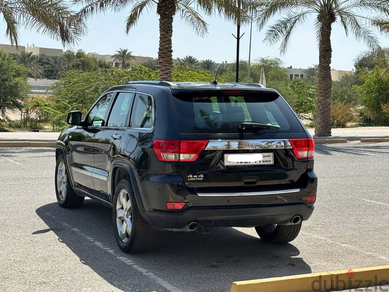 Jeep Grand Cherokee 2013 black 6